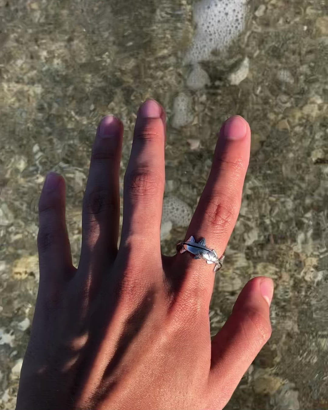Video highlighting all of the details of the snook ring by Castil. Includes a black line reminiscent of an actual snook, made out of black epoxy.